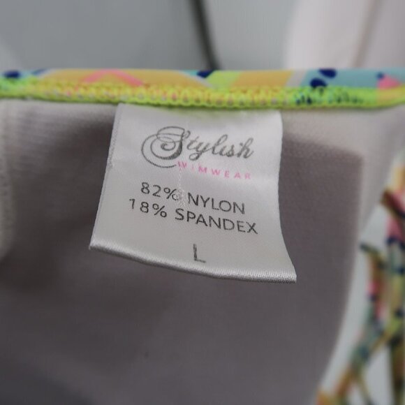 Stylish Swimwear Women's Bikini Size Large - Picture 10 of 16